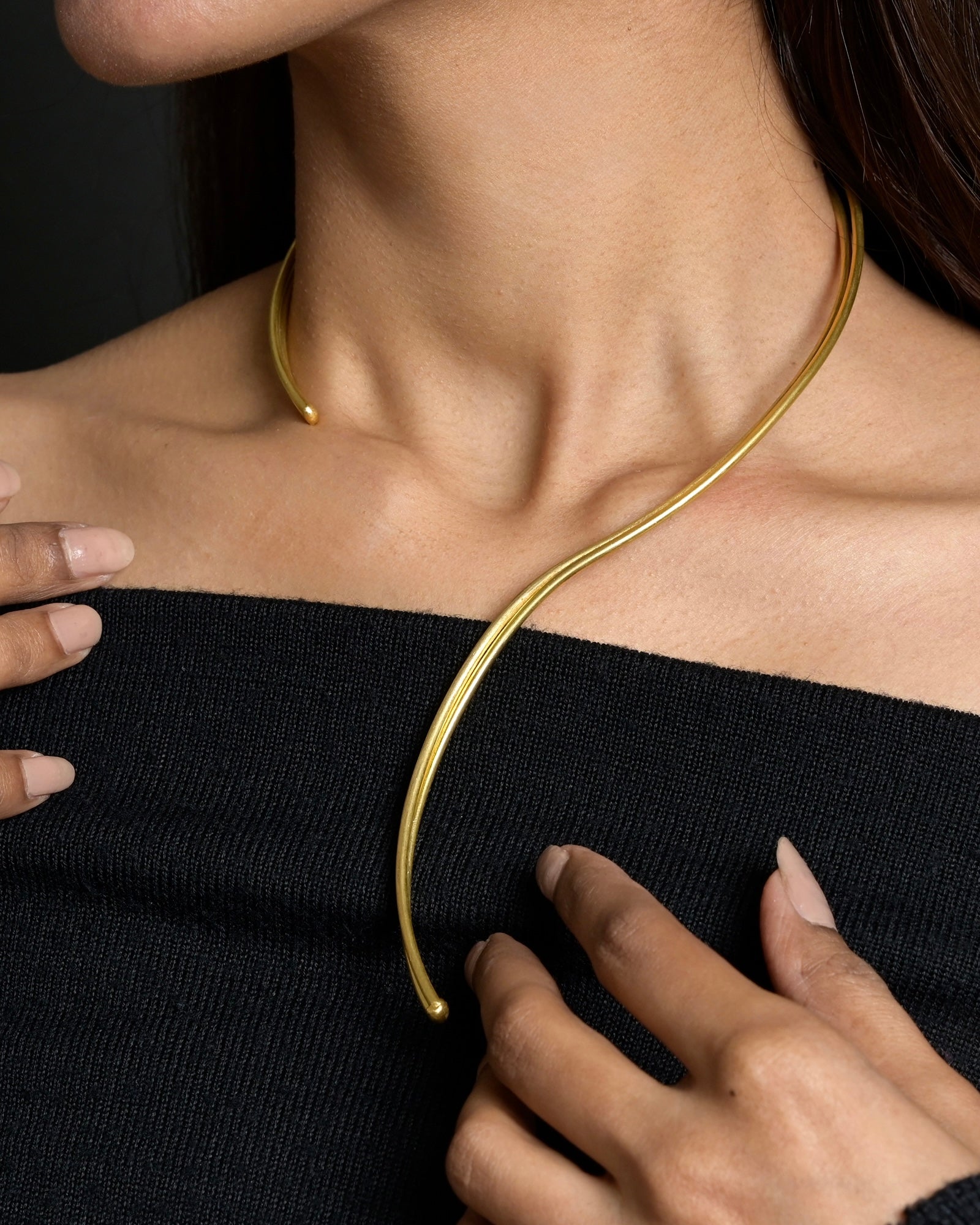 Aurelia Serpentine Neck Cuff