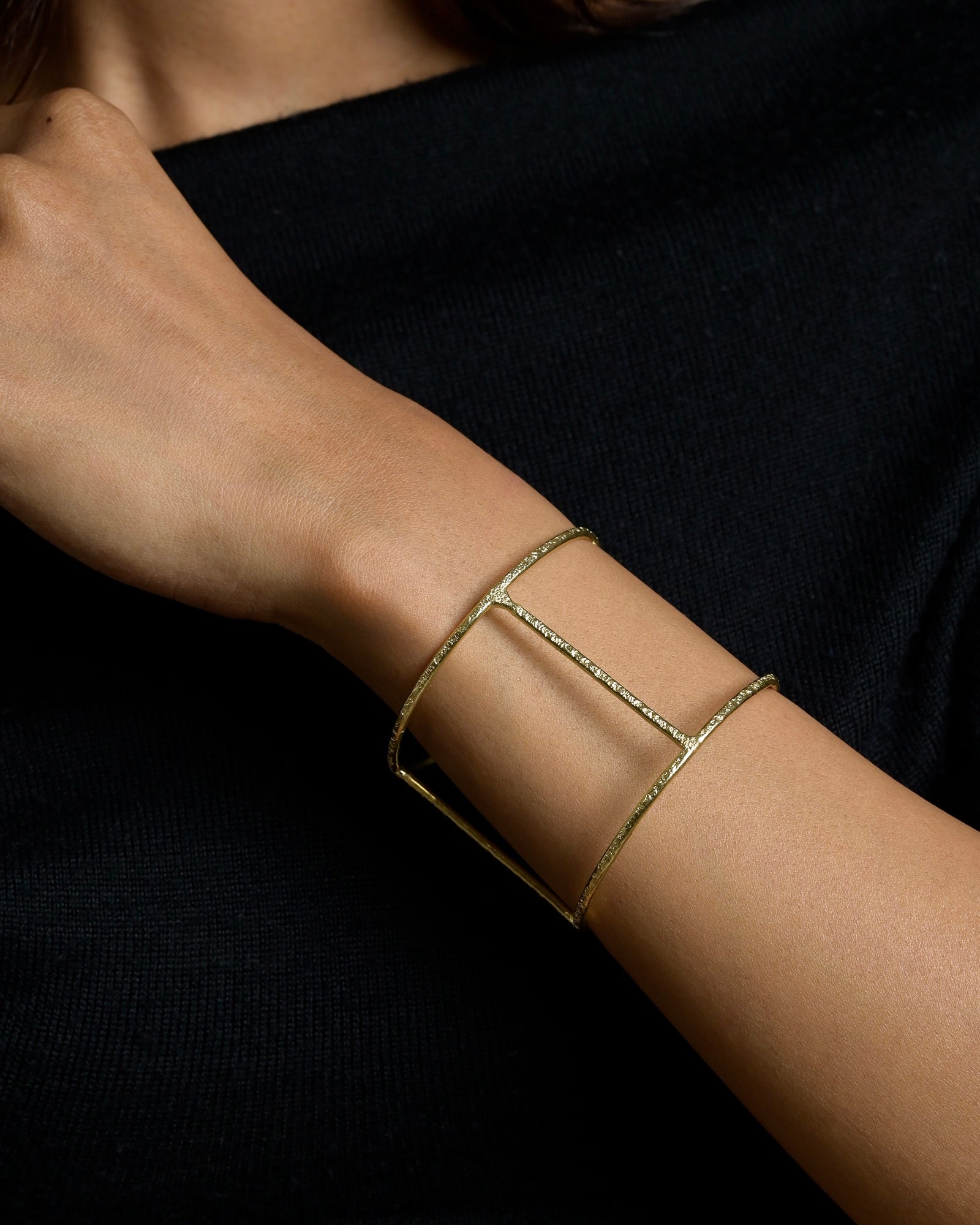 Auro Outline Bracelet