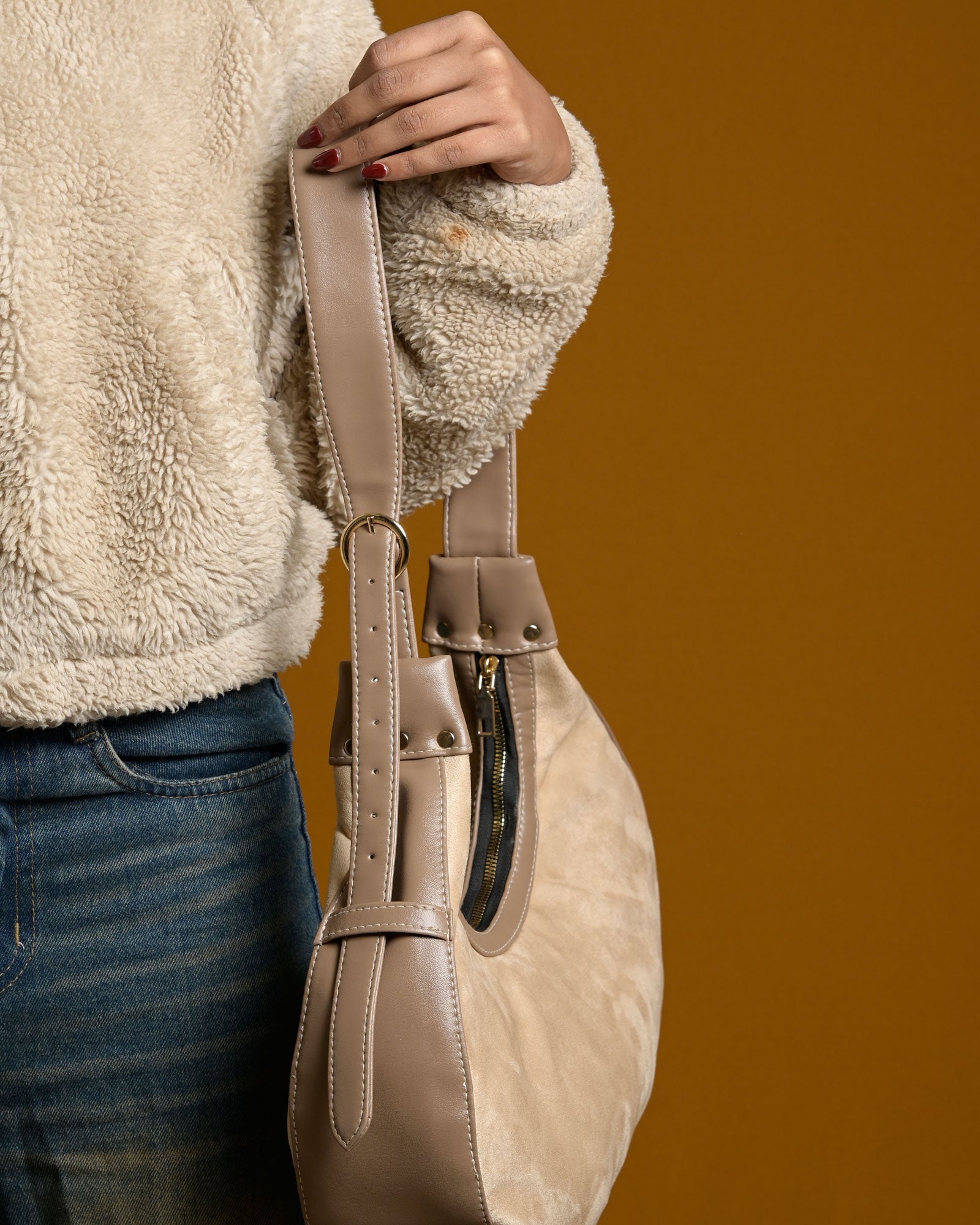 Crescent Shoulder Bag - Ivory