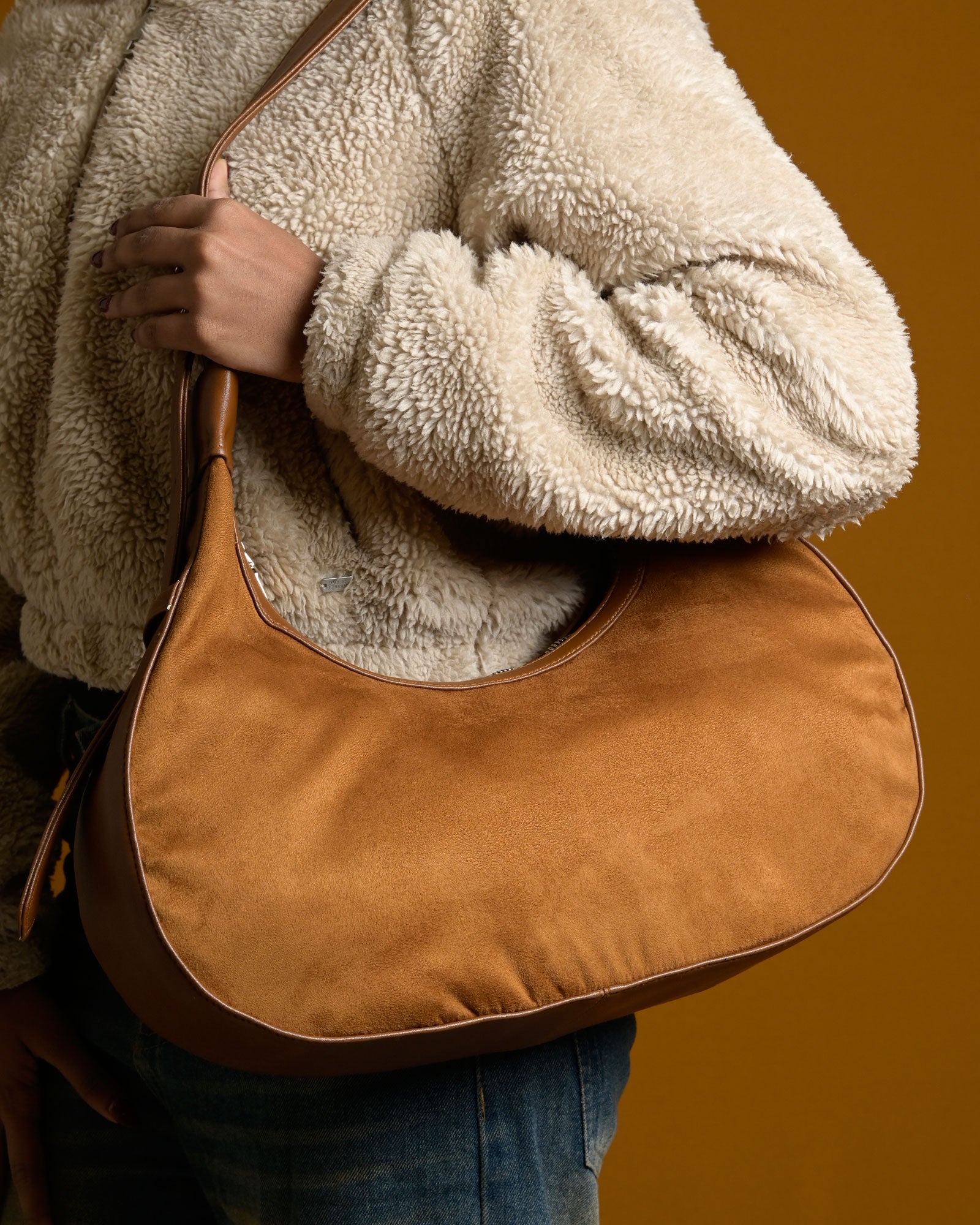 Crescent Shoulder Bag - Tan