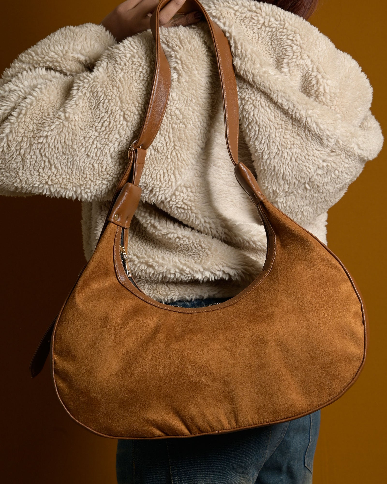 Crescent Shoulder Bag - Tan