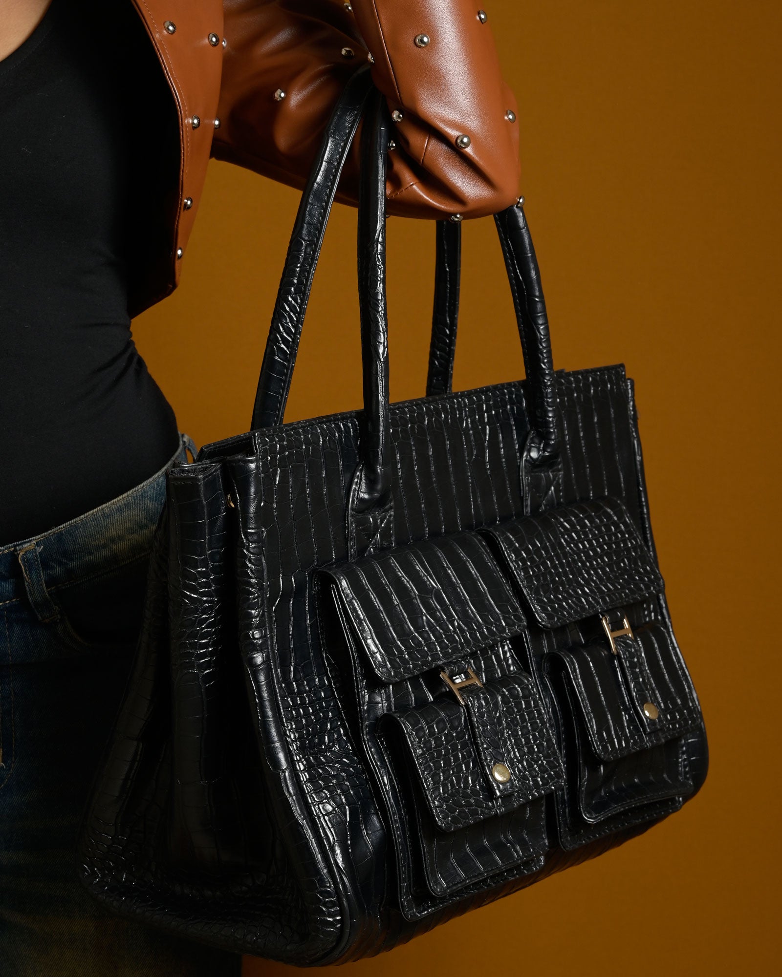 Crimson Structure Bag - Black