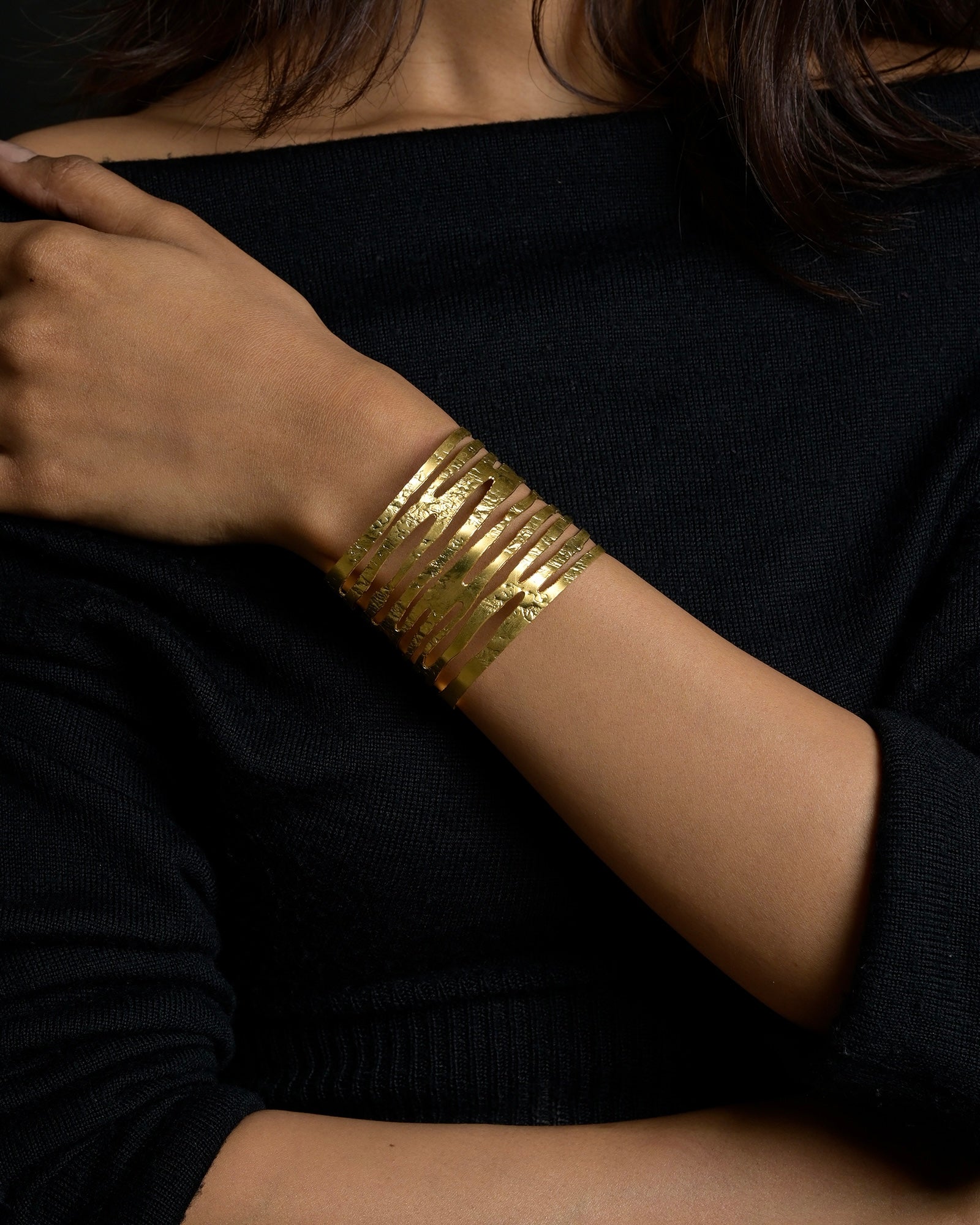 Linea Aura Open Cuff