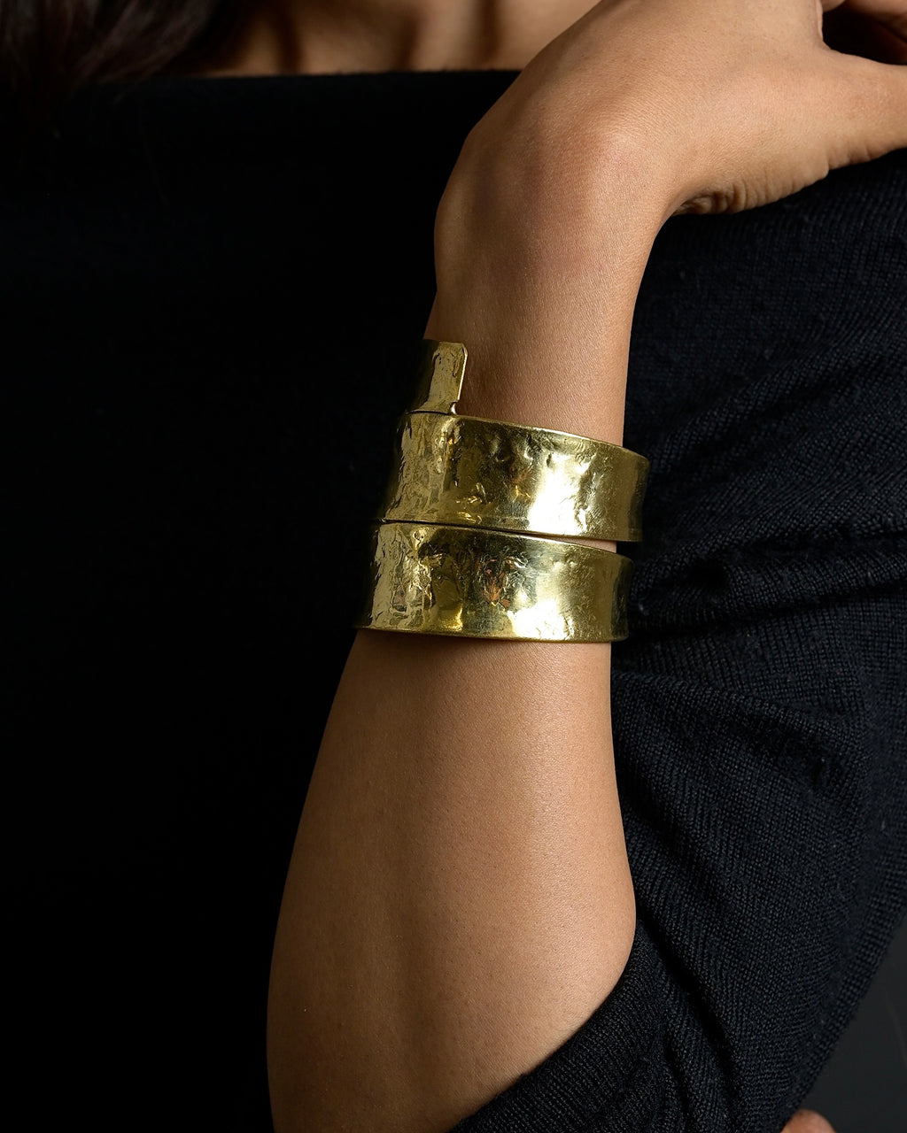 Oria Gold Cuff